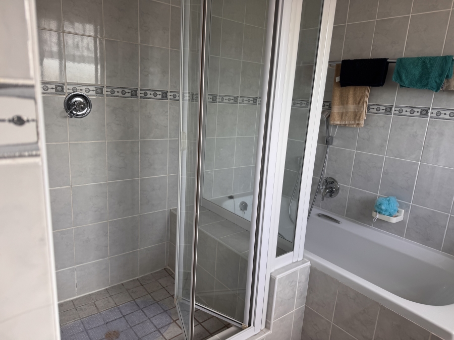 3 Bedroom Property for Sale in Hartenbos Central Western Cape